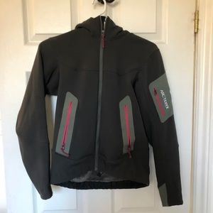 Authentic Arc’teryx sweater 2-4US, label reads size small